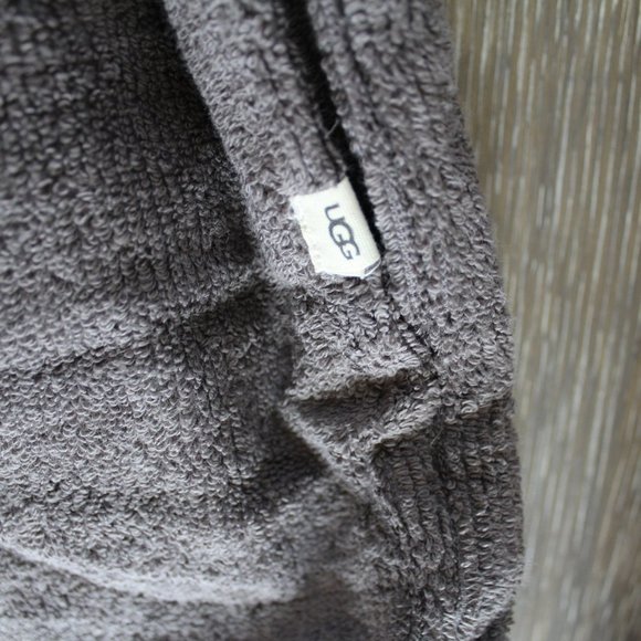 NWT UGG MEN'S RIBBED COTTON TERRY PLUSH ROBE GRAY‎ - Picture 2 of 7